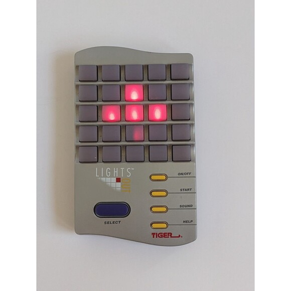 Vintage 1995 Tiger Lights Out Electronic Handheld Puzzle Game Works - Picture 8 of 9